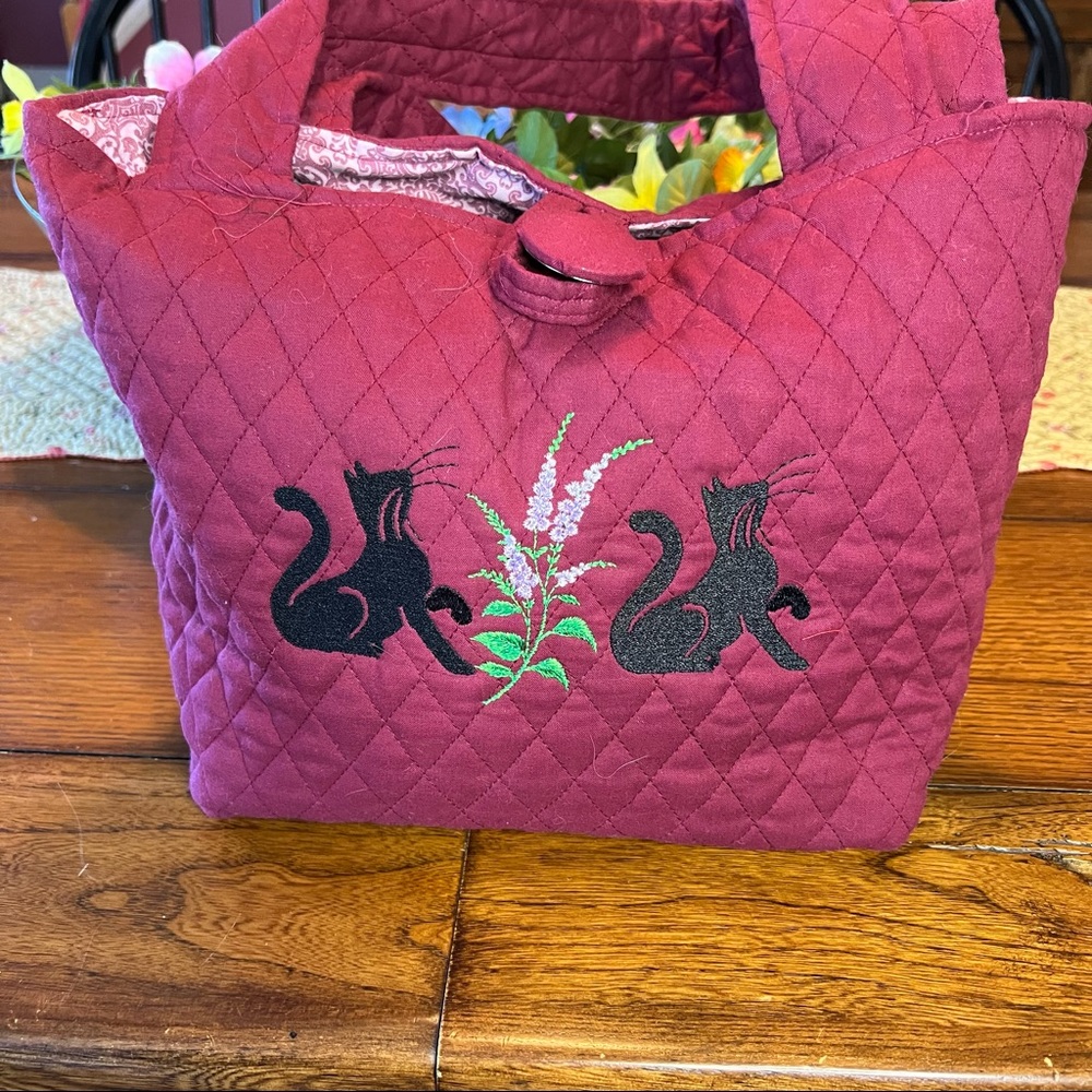 Quilted tote cat print